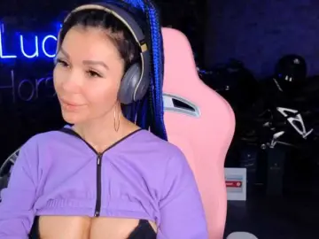 -BABAYAGA-  live sex cam