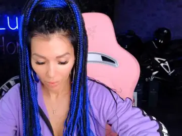 -BABAYAGA-  live sex cam