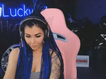 -BABAYAGA-  live sex cam