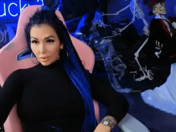 -BABAYAGA-  live sex cam