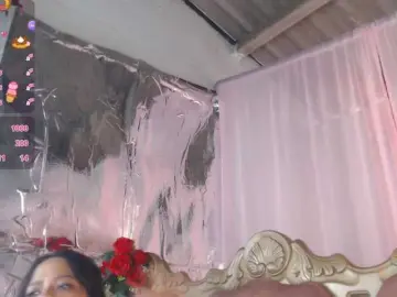 Badmommmy  live sex cam
