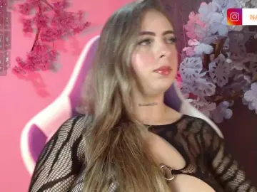 NaomiFox1  live sex cam