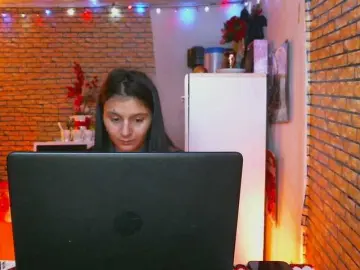 Pervertqueen  live sex cam