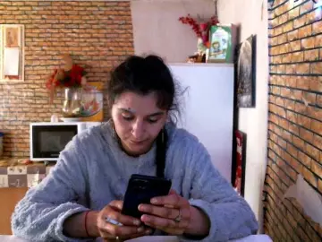 Pervertqueen  live sex cam