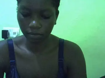 SASSY-Lissa  live sex cam