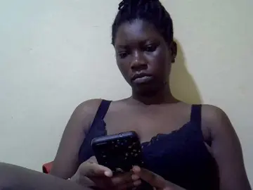 SASSY-Lissa  live sex cam