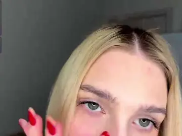 SweetiLun1  live sex cam