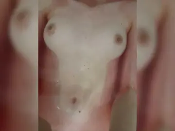 Naaani  live sex cam