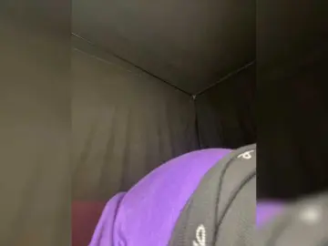 Rose123b  live sex cam