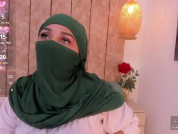 -Alisha  live sex cam