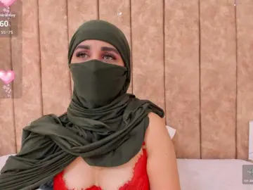 -Alisha  live sex cam