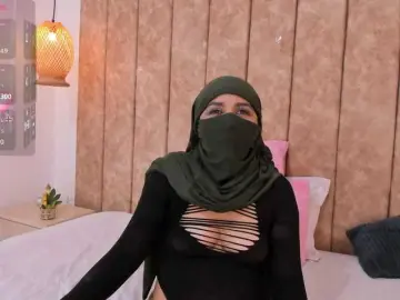 -Alisha  live sex cam