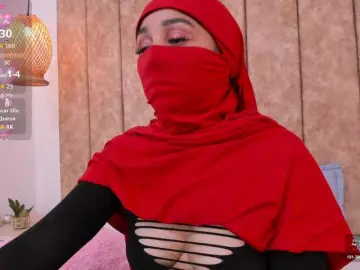 -Alisha  live sex cam