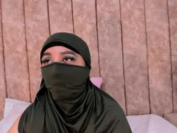 -Alisha  live sex cam