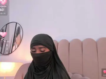 -Alisha  live sex cam
