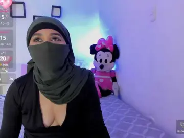 -Alisha  live sex cam