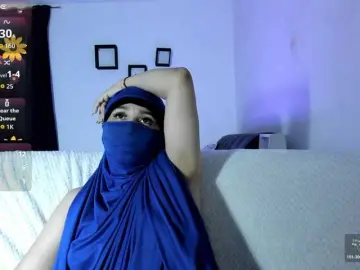-Alisha  live sex cam
