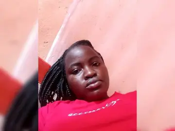 Creamyypussy  live sex cam