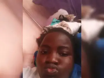 Creamyypussy  live sex cam