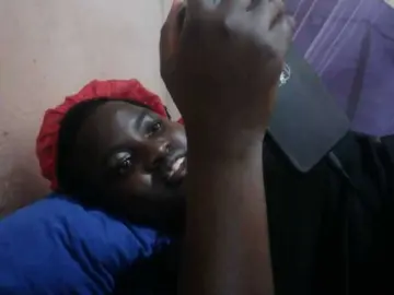 Creamyypussy  live sex cam