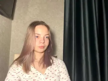 DavinaHaddad  live sex cam