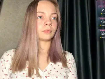 DavinaHaddad  live sex cam