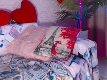 Marta80a  live sex cam