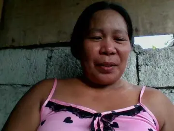 PinayLynlyn08  live sex cam
