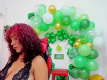 Ruby-RedMoon  live sex cam