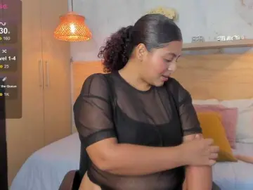 SophieTaylor3  live sex cam