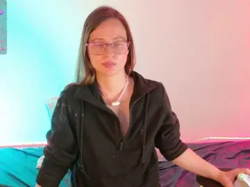 Ambeerwood  live sex cam