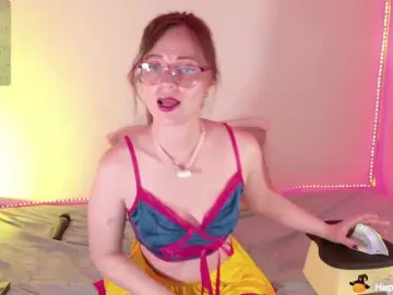 Ambeerwood  live sex cam