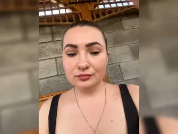 Kriss-kisa  live sex cam