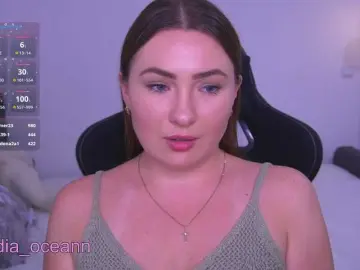 Kriss-kisa  live sex cam