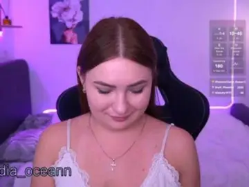 Kriss-kisa  live sex cam