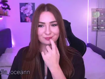 Kriss-kisa  live sex cam