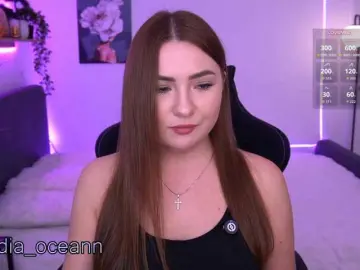 Kriss-kisa  live sex cam