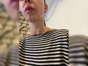 Miss-milka  live sex cam