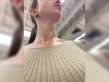 Miss-milka  live sex cam