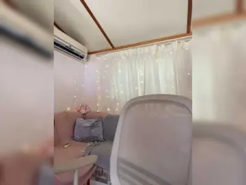 Miss-milka  live sex cam