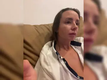 Miss-milka  live sex cam
