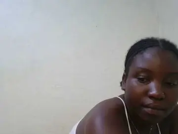 Sexy-butt  live sex cam