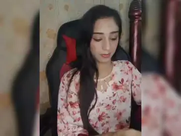 AlinaPopy  live sex cam