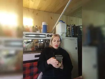 Katriona  live sex cam