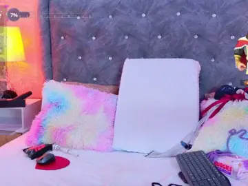 LiaTeylor  live sex cam