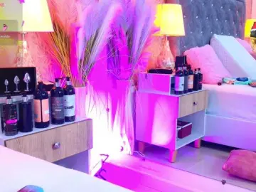 LiaTeylor  live sex cam