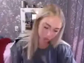 Jennalomeri  live sex cam