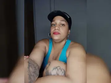 Misteriolatinaco  live sex cam