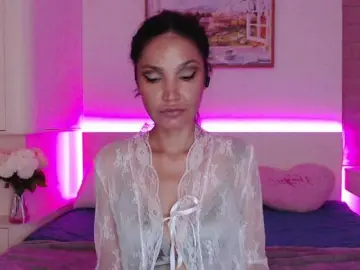 Ohmy-Linda  live sex cam