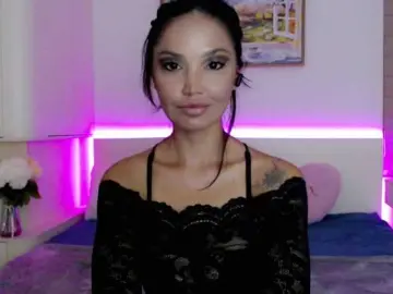 Ohmy-Linda  live sex cam